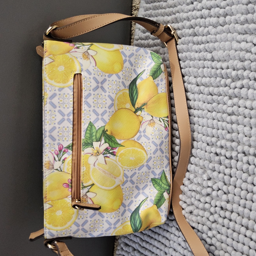 NWOT Giani Bernini Lemon Print Crossbody Bag - Picture 10 of 16
